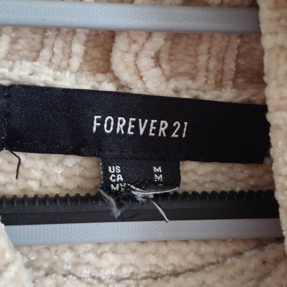 Forever 21 Cream Chenille Turtle Neck Sweater Size Medium - Picture 3 of 6